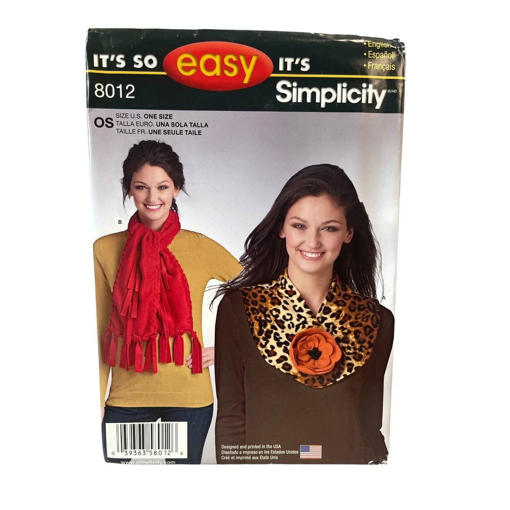Simplicity Sewing Pattern 8012 Misses OS Multicolor Fleece Scarf Cowl Fringe DIY